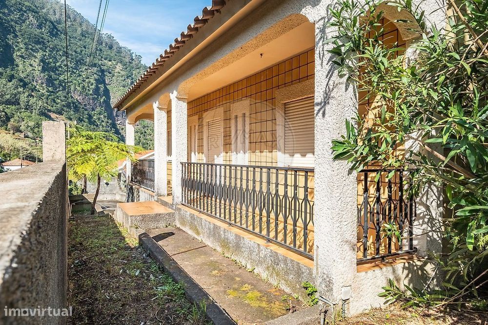 Moradia T6 para venda