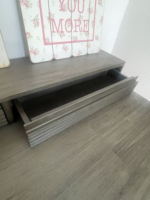 Movel TV, mesa de centro e sofa