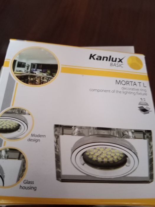 Oprawka halogenowa z lustrem