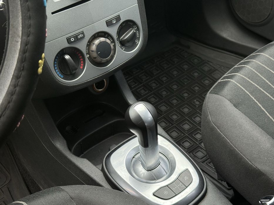 Opel Corsa 2010.