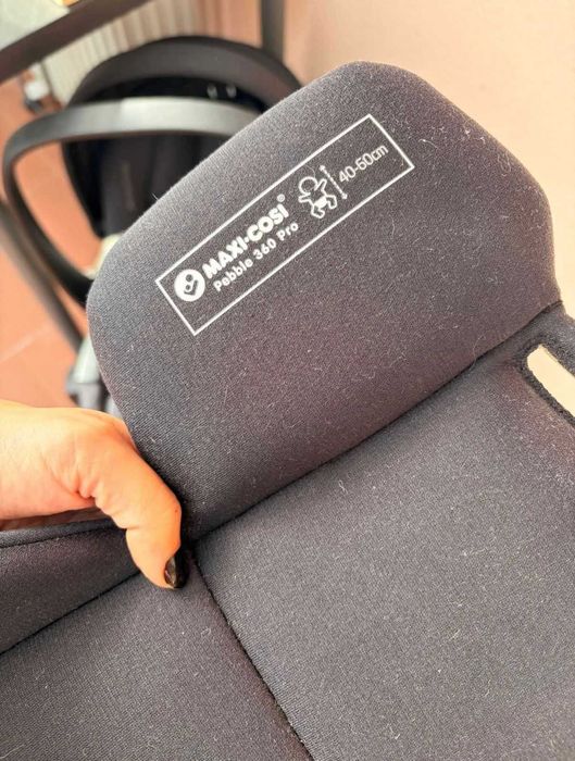 Ovinho Maxi-Cosi Pebble 360 + Isofix FamilyFix 360 Pro