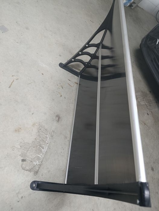 Cobertura porta em cinza escuro