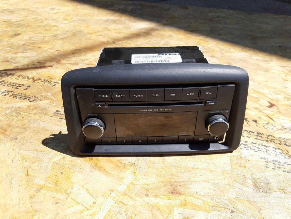 Radio Chrysler Voyager Dodge Caravan 11-19r