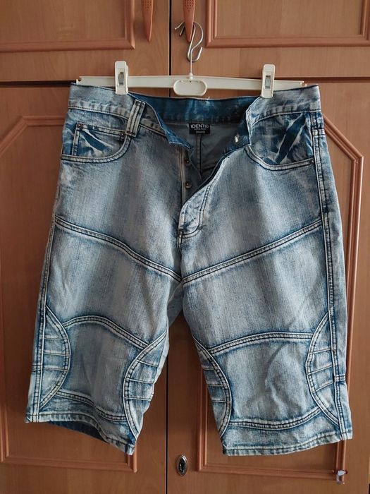 Męskie spodenki jeansowe