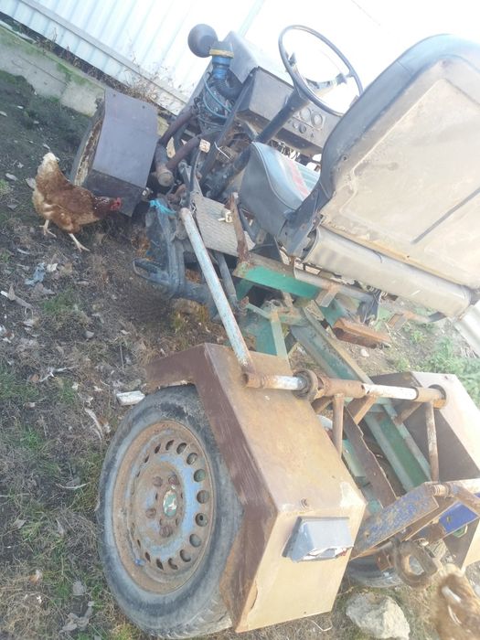 Продам тракторець.