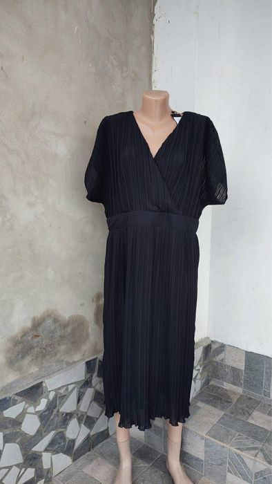 Сукня жіноча нова