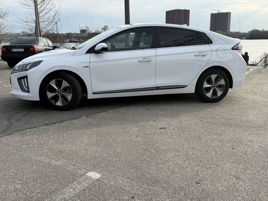 Hyundai Ioniq 2020 38.3 kwh