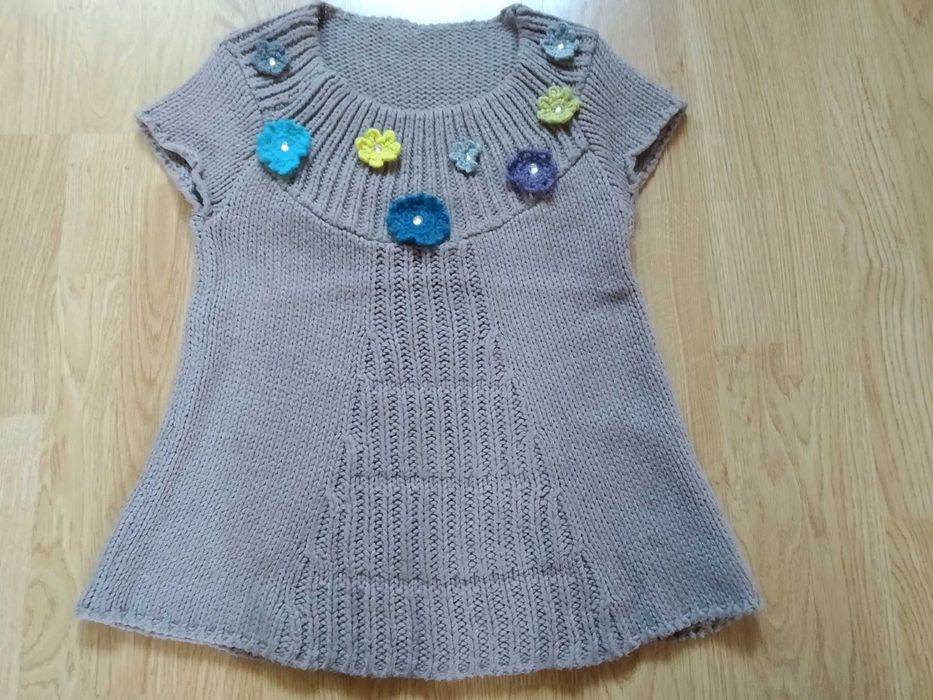 sweterek ciązowy/ocieplacz z kwiatami S 36/38