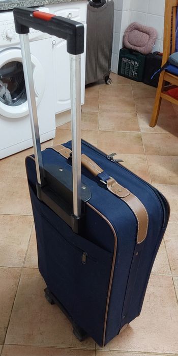 MALA DE VIAGEM DE PORÃO. Férias,Casa,Arrumação,Quarto,Mudanças,Sala.