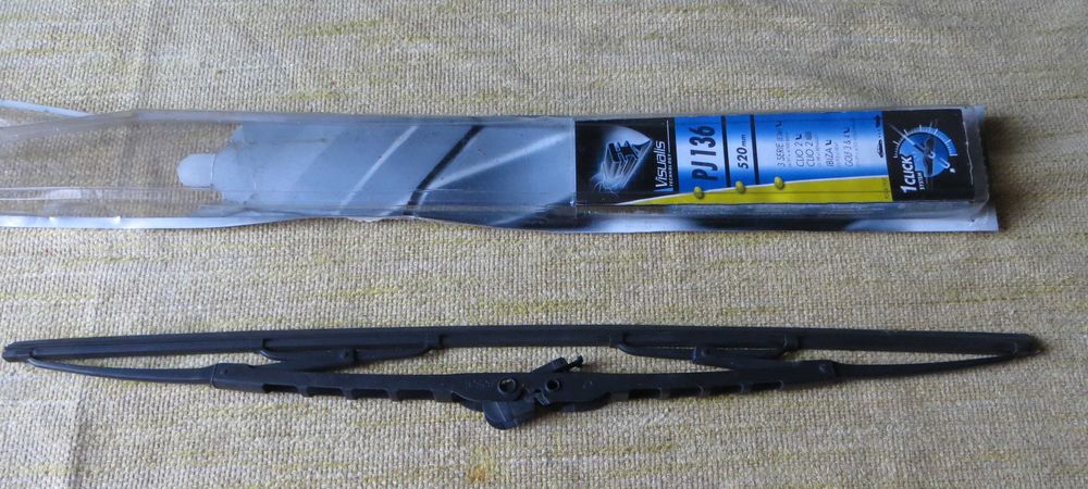 Escova Para-brisas, traseiro, BMW Coupé i Bosch PJ136 - 520mm - Nova