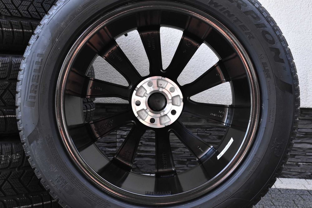 Nowe koła zimowe OEM Audi Q4 Sportback e-tron VW ID.4 ID.5 ID.6 SKODA ELROQ ENYAQ PEAQ CUPRA Tavascan 19" Pirelli