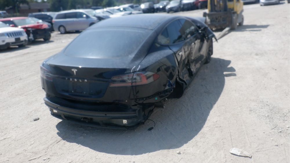 Автошрот Разборка Запчасти Tesla Model S 2017г.