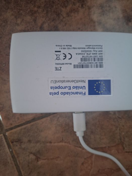 Router modem hotspot 4G  de internet acess point ZTE MF920U