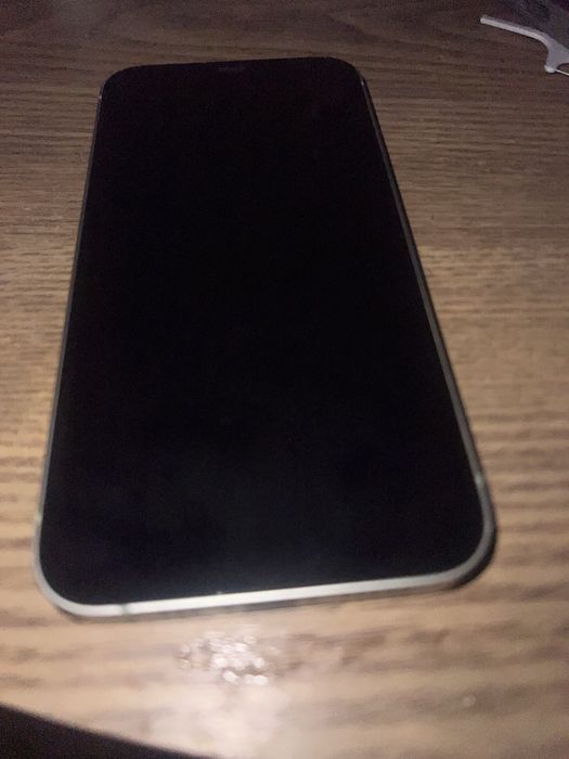 Iphone 12  bateria 100%