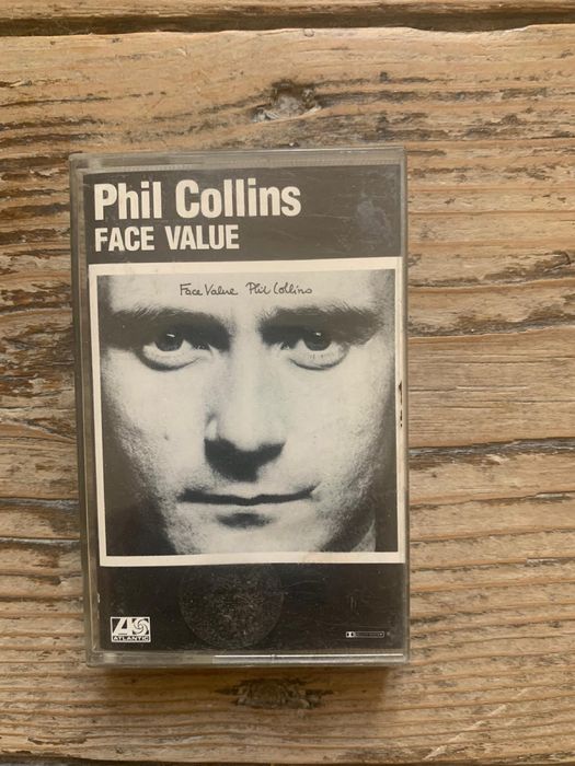 Cassetes Elvis, Phil Collins, Frank Sinatra etc