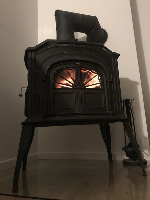 Piecyk grzewczy, koza, Vermont Castings, Resolute