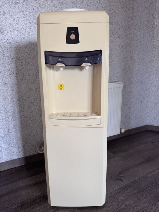 Продам Кулер для води
