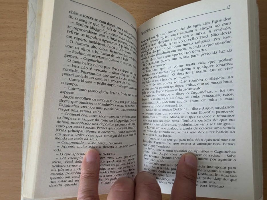 Livro "Assassinos à Solta" de Hitchcock