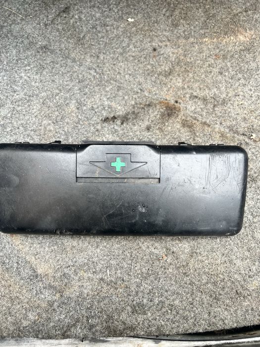 Аптечка BMW E39 бмв е39
