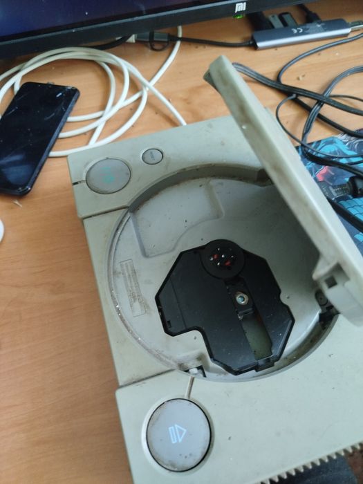 продам на запчастини PlayStation 1