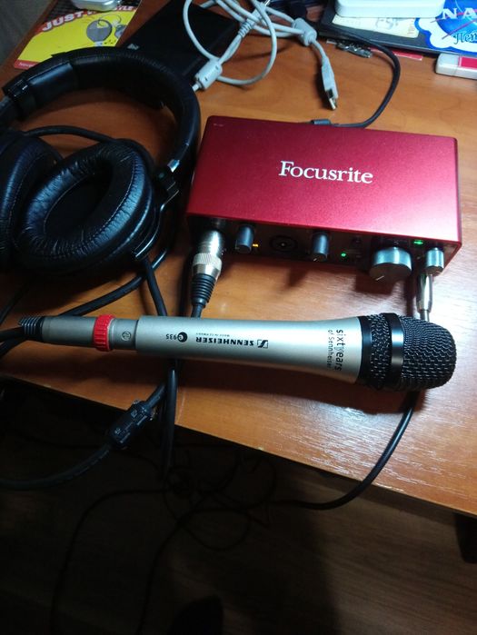 Мікрофон конденсаторний, фантомне живлення 48 V.