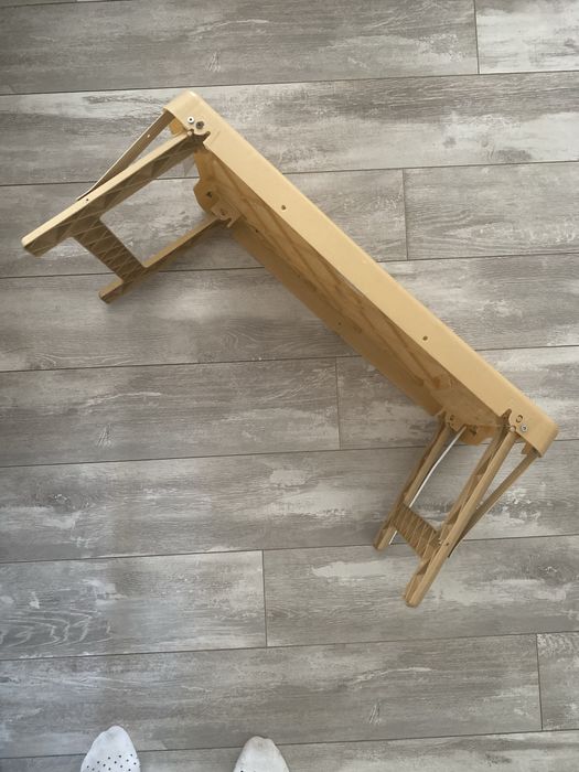 Столик поднос пластиковый 60 на 33 и высота 28