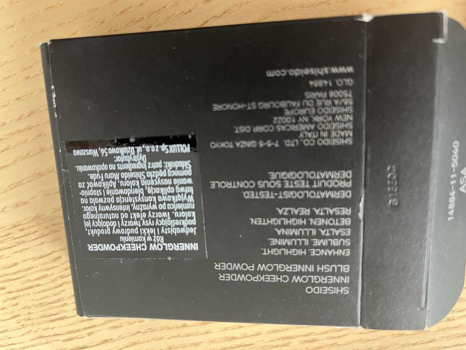 Róż do policzków Innerglow Cheekpowder kolor 03