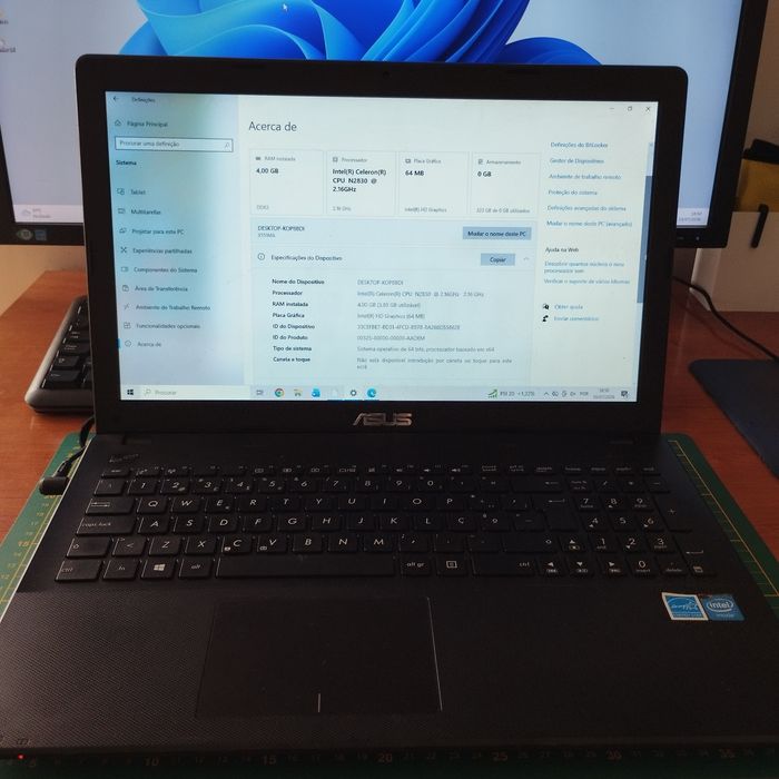 Computador portátil ASUS F551M