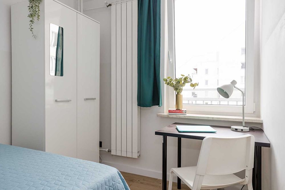 Pokój przy metrze –/Отличное место! Комната у метро!