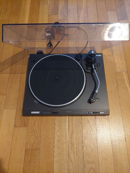 Gramofon Technics Direct Drive SL -D202