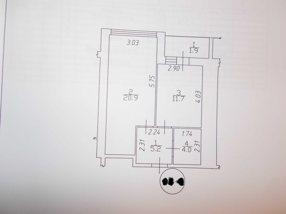Продам кв-ру 44\21\12 м2 з індивід-им газовим опаленням місто Чернігів