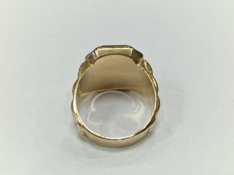 Złoty sygnet męski/ 585/ 10.89 gram/ R28/ Żółte złoto/ duży
