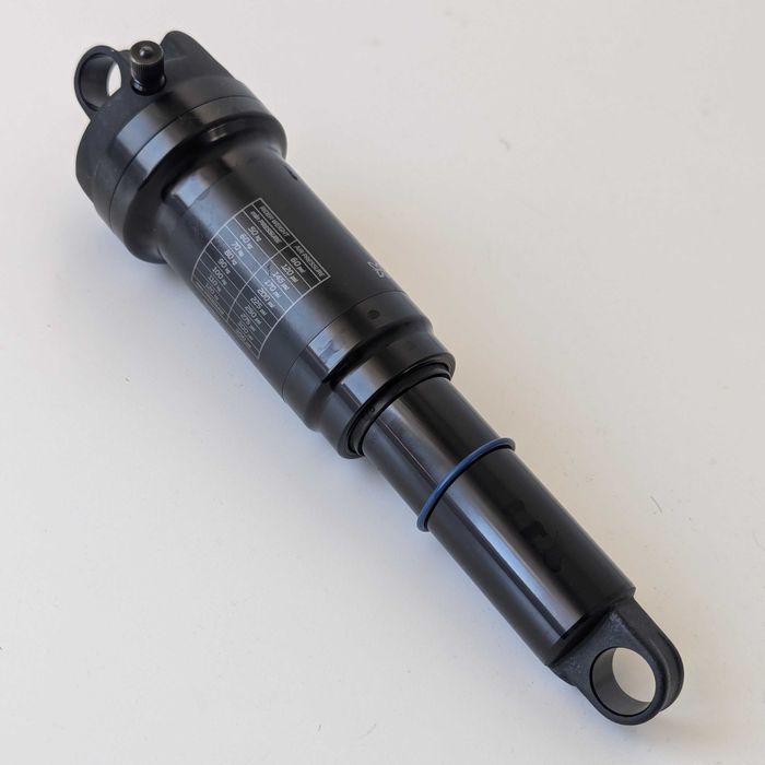 Amortecedor de bicicleta X-Fusion O2 | 210x50 | Semi Novo | 2025