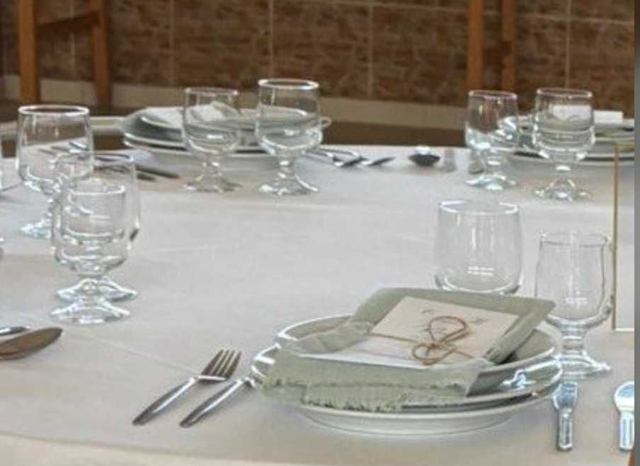 Copos de agua e copos de vinho 150 unidades de cada