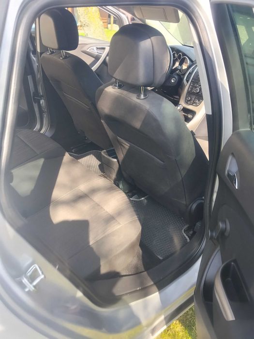 OPEL Astra j універсал