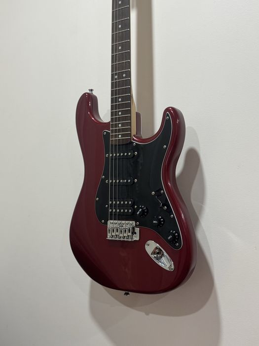 Pack Guitarra Elétrica Fender Squier Affinity Stratocaster + Amplificador Fender Frontman 15G (Impecável)