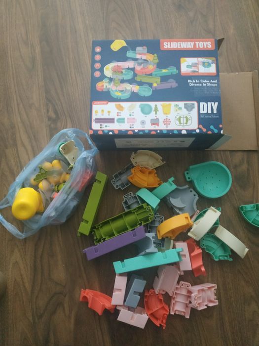 Іграшка для ванної на присосках "Качині гірки"