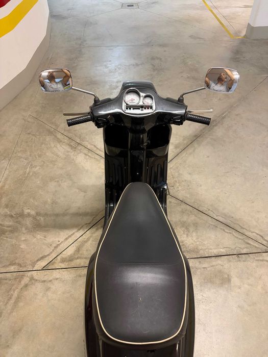 Scooter Vespa Sprint 125