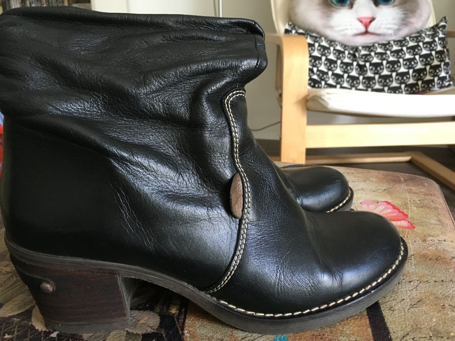 Botas em pele - como novas