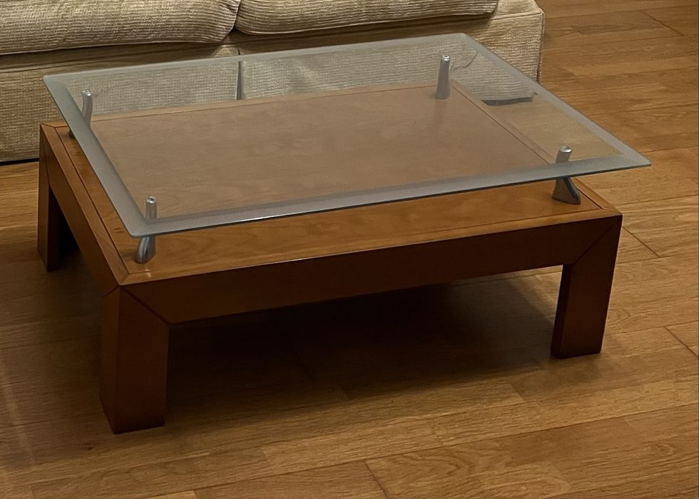 Mesa em cerejeira e vidro