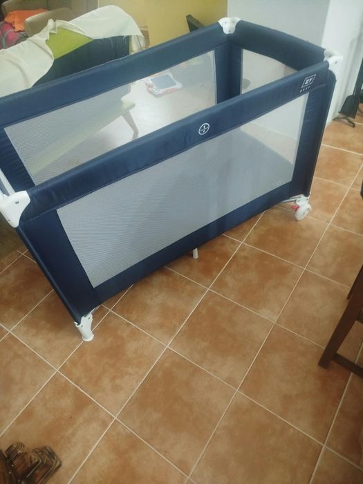 Berço de viagem para bebé + Extras