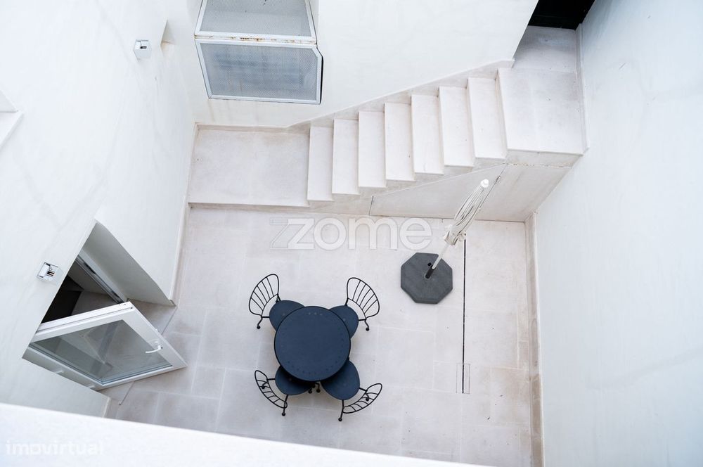 Casa pátio T2+2 à Fonte da Vila no Centro Histórico de Castelo de V...