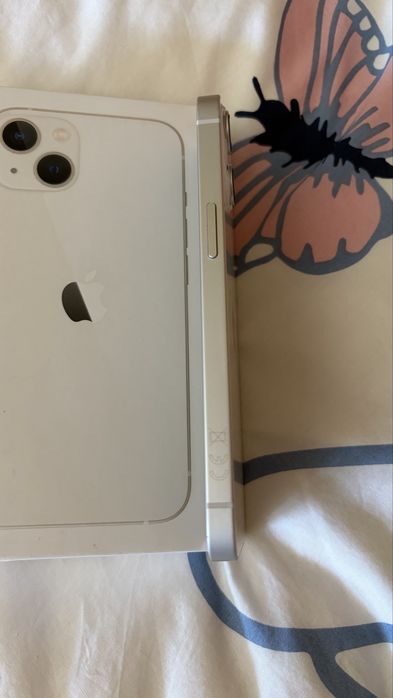 iPhone 13 128GB – Starlight