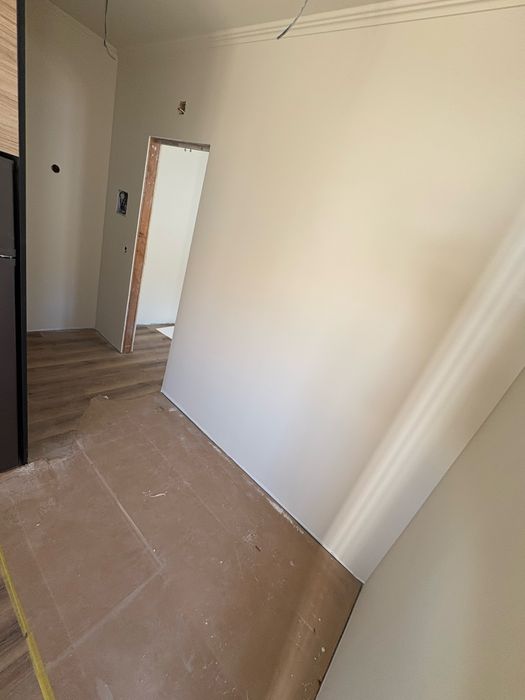 Casa pré-fabricada moderna, ainda em construção