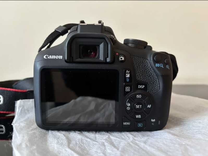 Canon EOS 2000d + Extras