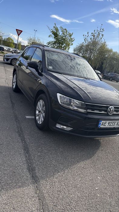 Volkswagen Tiguan продам авто