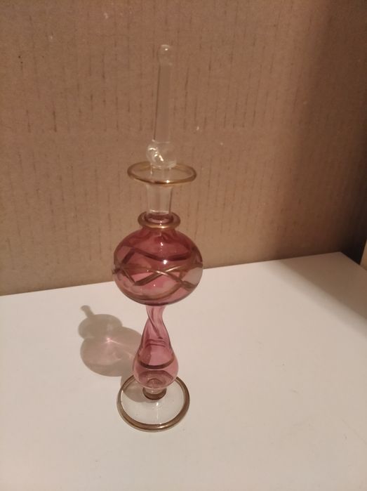 Flakoniki na perfumy