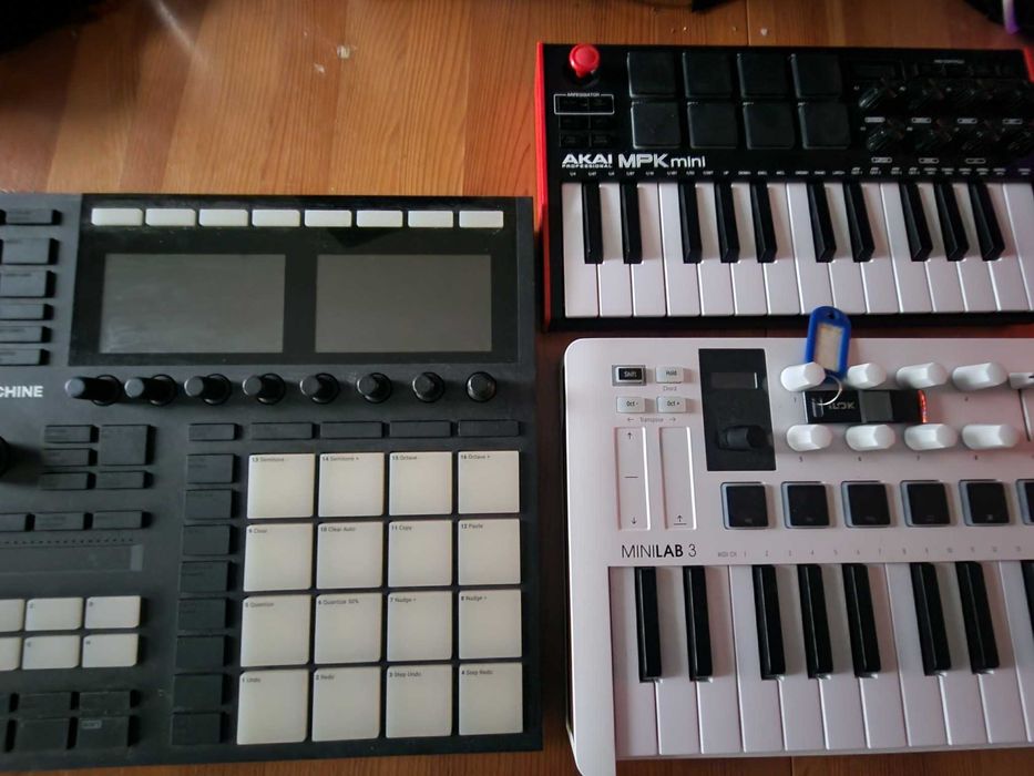 Sprzęt do produkcji muzyki, zestaw, maschine, arturia, akai, ilok