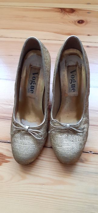 Czółenka Vogue złote