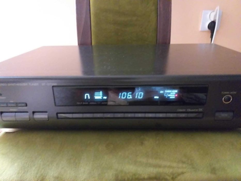 Tuner radiowy Technics ST - GT 550 sprawny